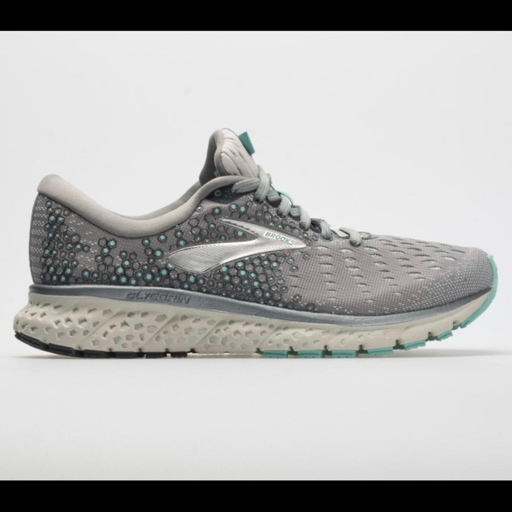 BROOKS RUNNING SHOE BRAND NEW